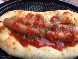 ソーセージピザのセット2200円（ポテト、ドリンク付）