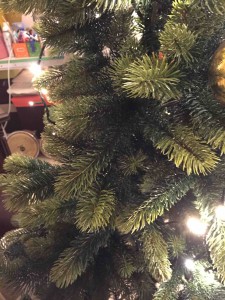 ちなみに枝のアップはこんな感じ。本物みたいじゃないですか？