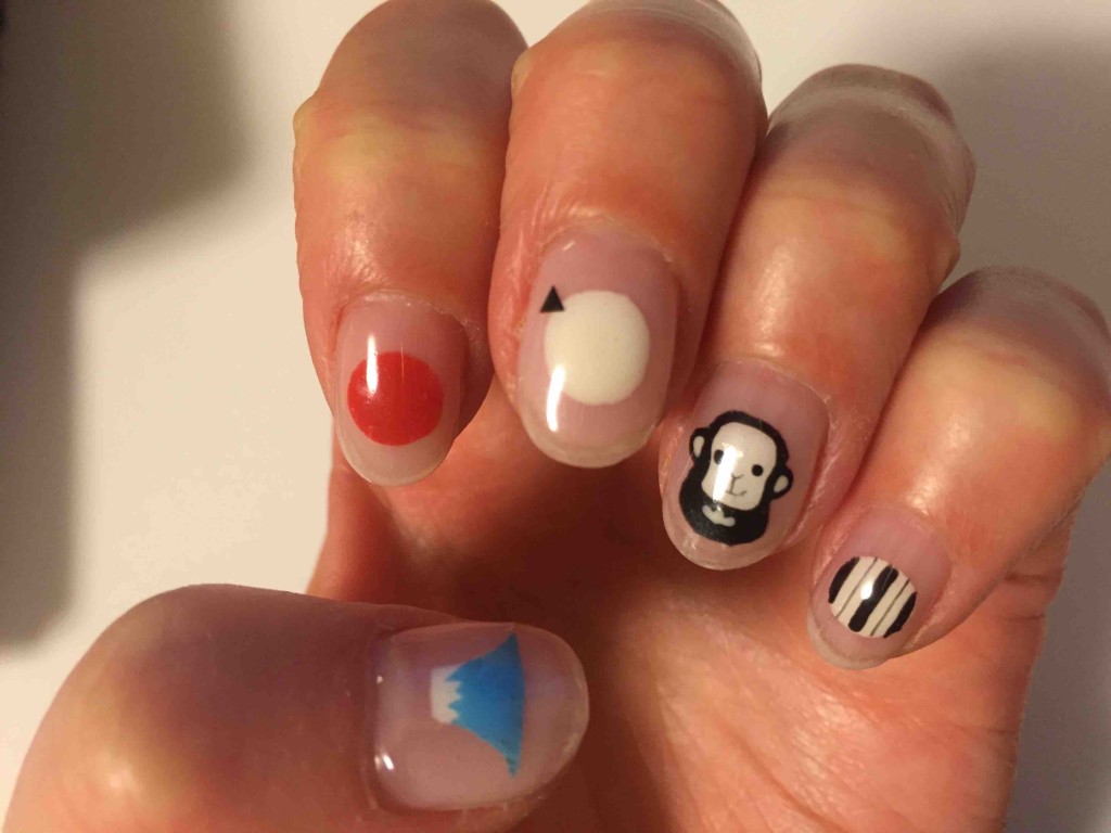 ネイルサルダルマ富士山丸