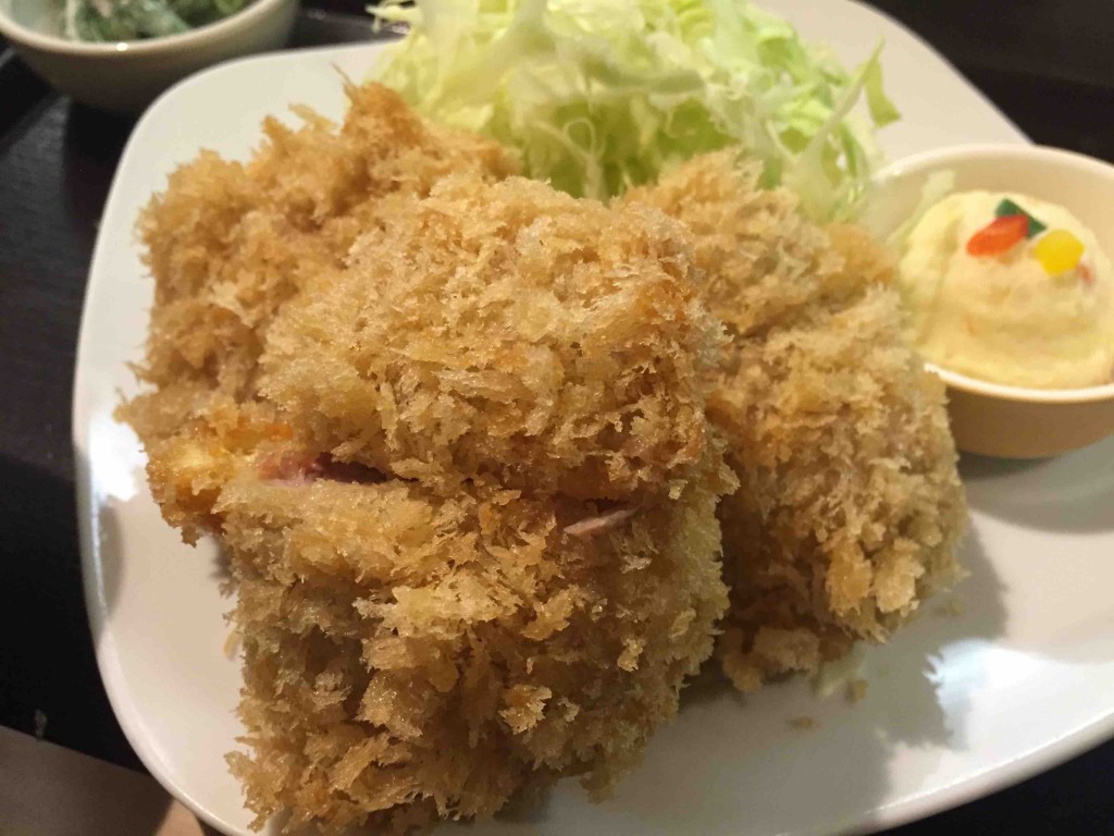 霧降高原豚シャ豚ブリアンのかつ定食2590円