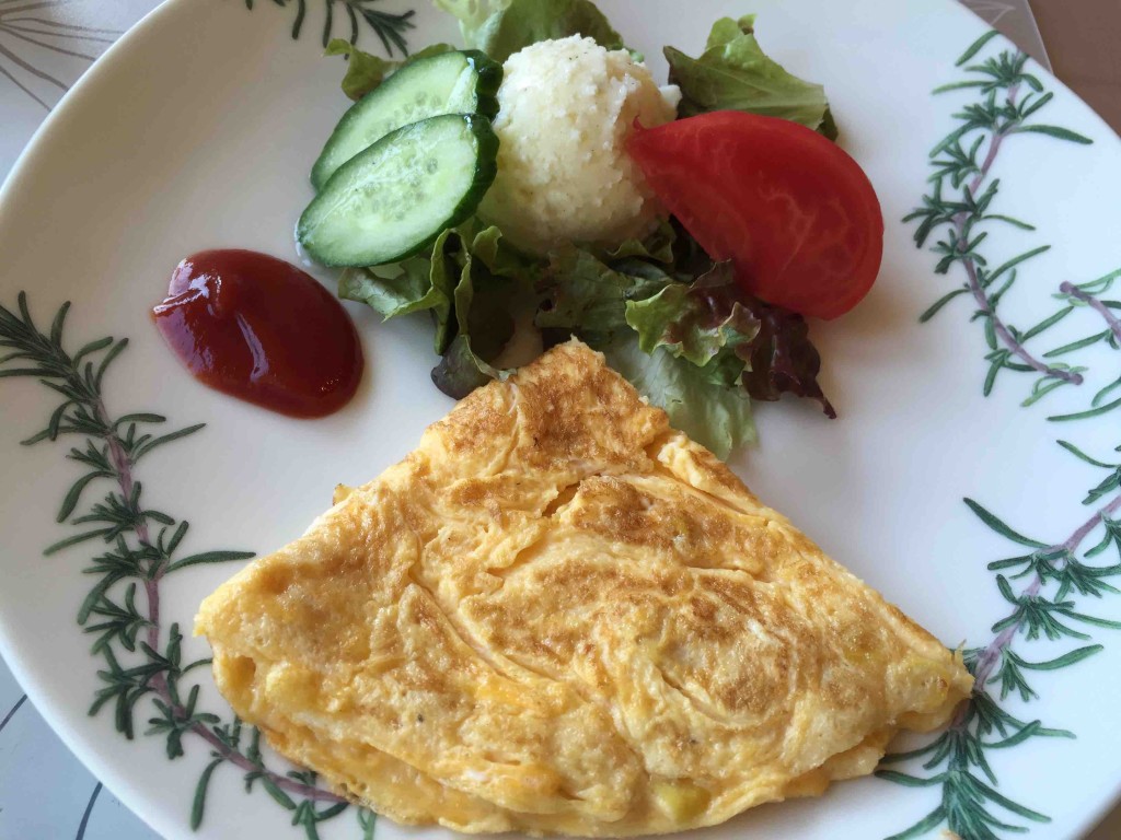 卵があんまり好きじゃない娘も１人前、ペロリ。