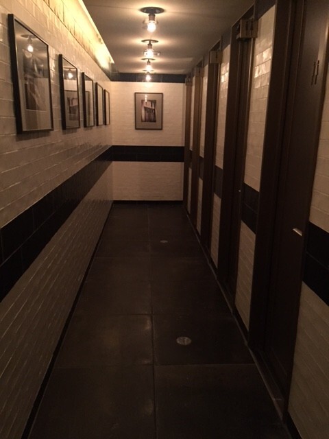 ちなみに、トイレが入り口入ってすぐ右手にたくさんできました