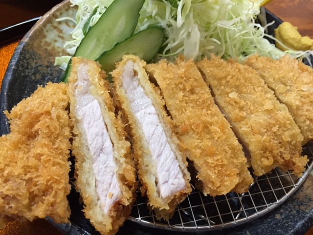 妻有ポーク！ボリューム満点。でもさっぱり、脂があまい。